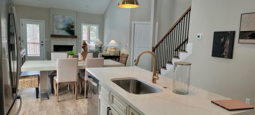 232 Sugartree Ln, Versailles, KY, 40383-6000 | Card Image