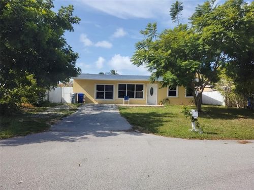 1571 Ne 28th Ct, Pompano Beach, FL, 33064 | Card Image