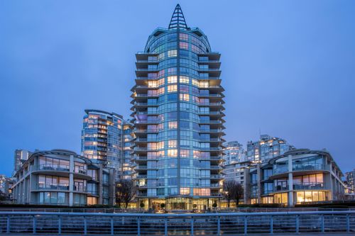 2005-1328 Marinaside Cres, Vancouver, BC, V6Z3B3 | Card Image