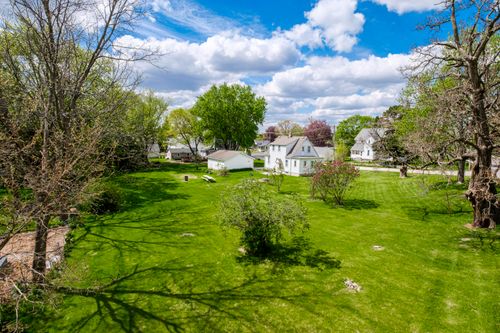317 W Capitol Dr, Hartland, WI, 53029-2009 | Card Image