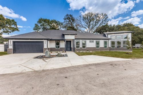 18508 Hickory Cir, Kemp, TX, 75143-4420 | Card Image