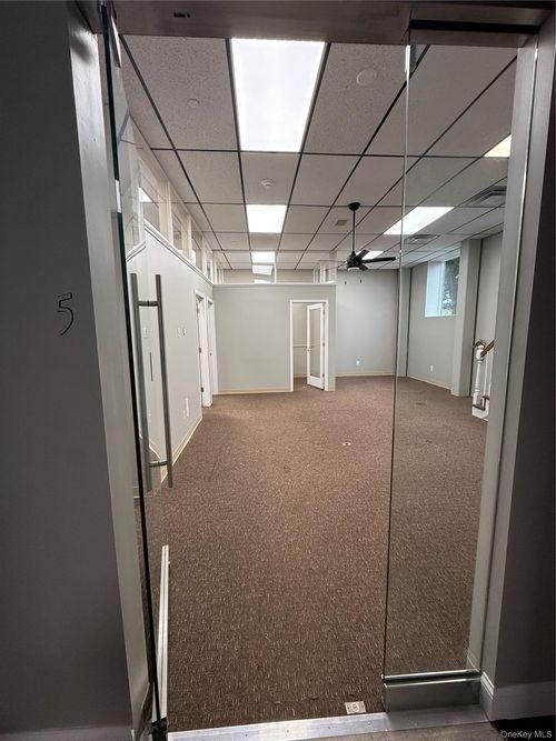 21 N William St, Pearl River, NY, 10965-2316 | Card Image