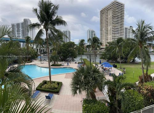 apt-207-19390 Collins Ave, Sunny Isles Beach, FL, 33160-2229 | Card Image