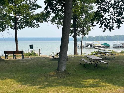10379 Diamond Park Rd, Interlochen, MI, 49643-9591 | Card Image