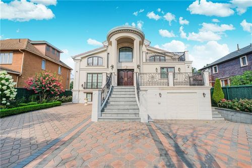 4094 Ocean Ave, Brooklyn, NY, 11235-3713 | Card Image