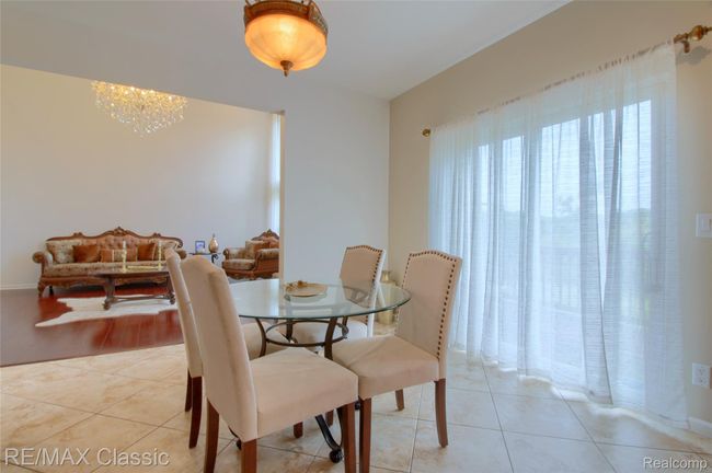 15-Breakfast-Nook.jpg | Image 14