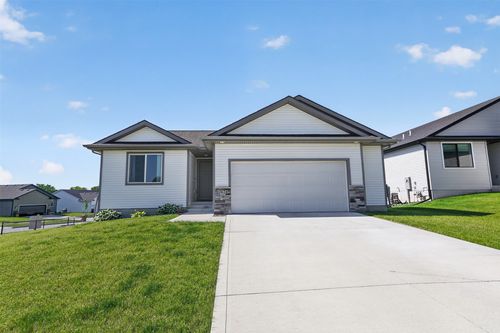 2624 21st Street Sw, Altoona, IA, 50009 | Card Image