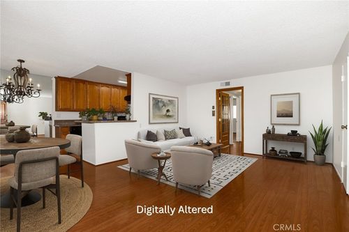 apt-28-5403 Newcastle Ave, Encino, CA, 91316-2091 | Card Image
