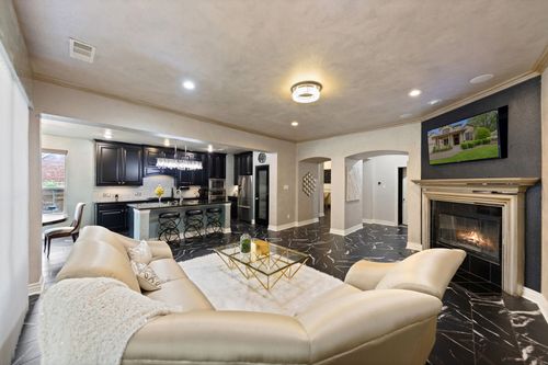 7096 Carmona, Grand Prairie, TX, 75054-6775 | Card Image
