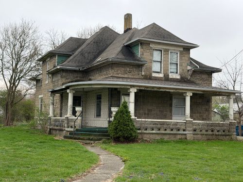129 W Prairie St, Goodland, IN, 47948-8130 | Card Image
