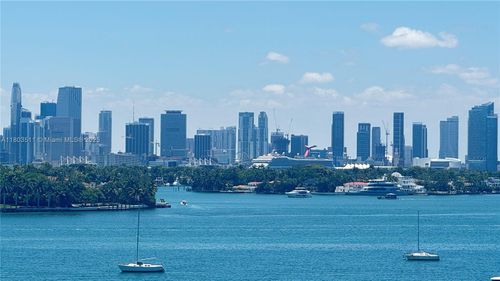apt-704-1200 West Ave, Miami Beach, FL, 33139-4316 | Card Image