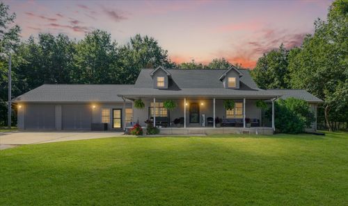 6938 N 1800 East Rd, Georgetown, IL, 61846-6328 | Card Image