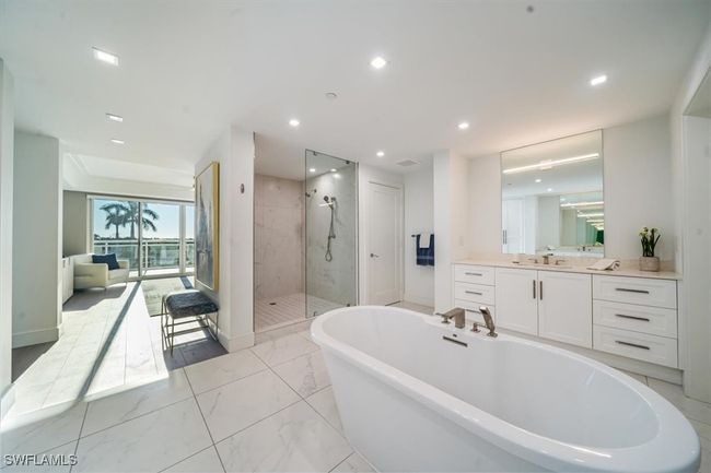 UNIT-301 - 13915 Old Coast Rd, Condo with 4 bedrooms, 4 bathrooms and null parking in NAPLES FL | Image 26