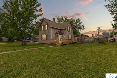 321 Ash Avenue, New Richland, MN, 56072 | Card Image