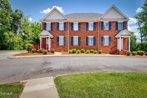 --2043 W Manor Ct, Kingsport, TN, 37660-6420 | Card Image