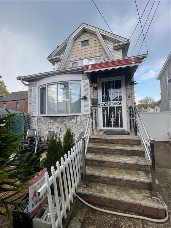 Cliffside Ave, Staten Island, NY 10304