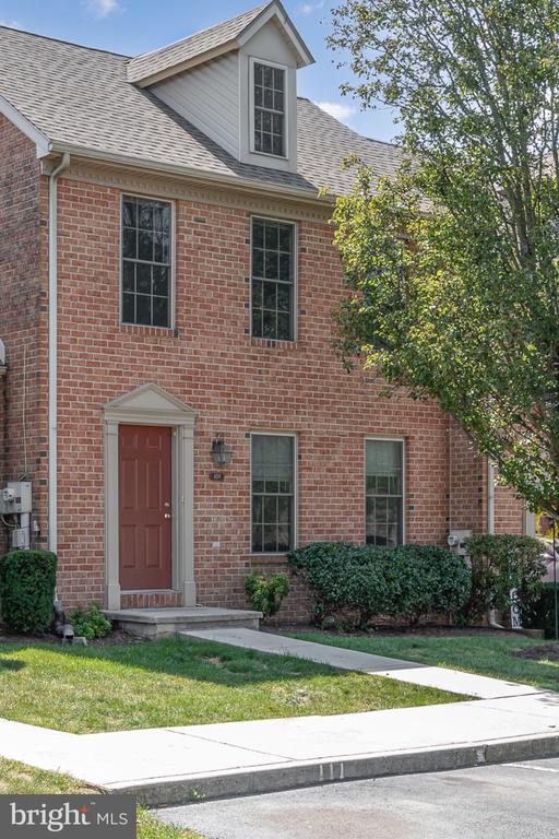Hunters Ridge Dr, Harrisburg, PA 17110