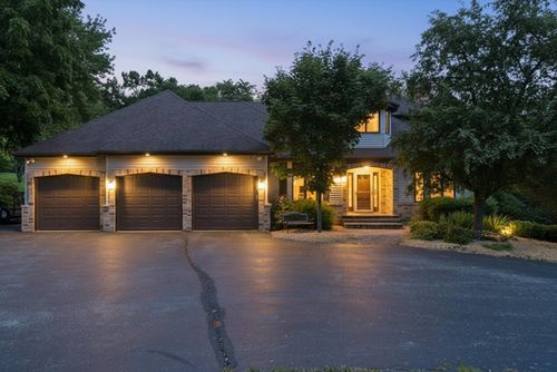 26165 N Greenbriar Ct, Lake Barrington, IL, 60084-2307 | Card Image