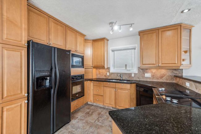 241 Taradale Close Ne, Home with 3 bedrooms, 2 bathrooms and 2 parking in Calgary AB | Image 9
