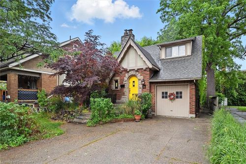 36 Grosvenor Ave S, Hamilton, ON, L8M3K9 | Card Image