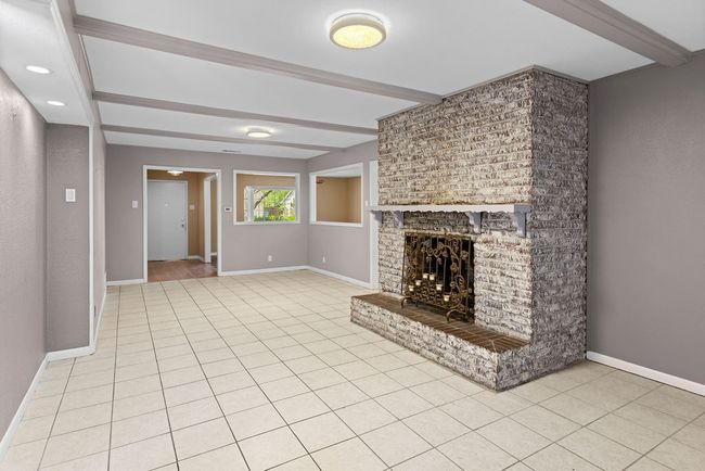 1203 Blanton Pl, House other with 3 bedrooms, 2 bathrooms and null parking in Sherman TX | Image 8