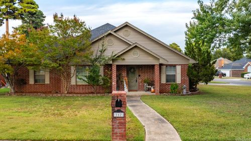 162 Lily Dr, Maumelle, AR, 72113-5828 | Card Image