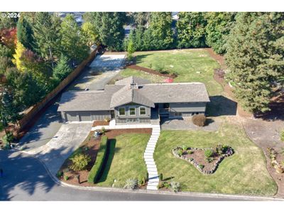 14656 Se Charjan St, House other with 4 bedrooms, 3 bathrooms and 2 parking in Clackamas OR | Image 3