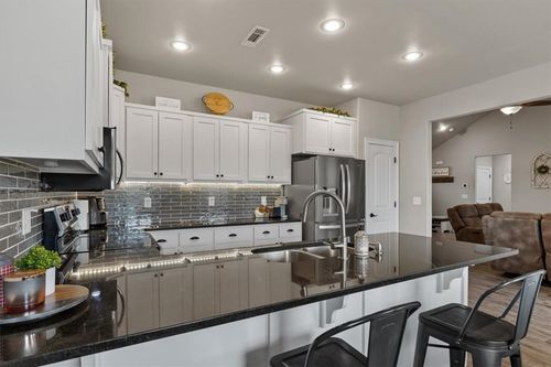 815 Custer St, Prairie Grove, AR, 72753-3165 | Card Image