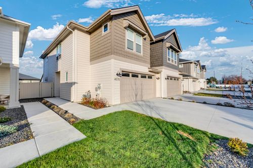 4678 W Riva Capri Ct, Meridian, ID, 83646-7679 | Card Image