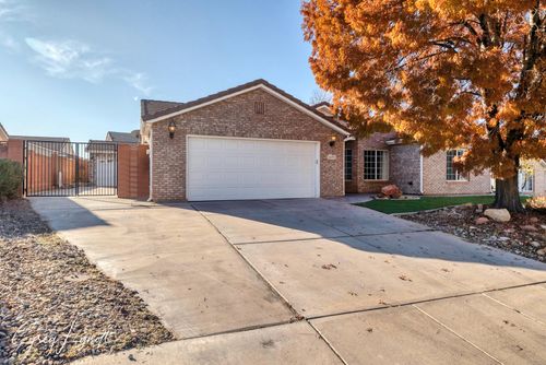 1692 E 2370 S, St George, UT, 84790 | Card Image