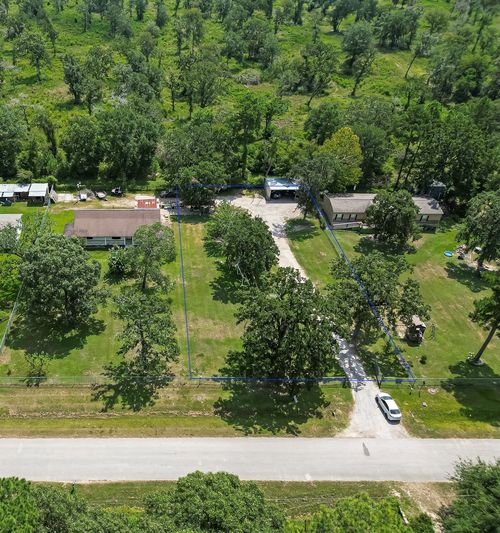 23715 Saxon Way, Hockley, TX, 77447-7212 | Card Image