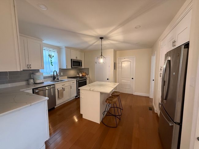 14 - 14 Fleming Ave, House attached with 3 bedrooms, 1 bathrooms and 3 parking in Andover MA | Image 7