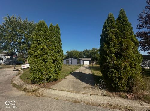 9318 Elmtree Ct, Indianapolis, IN, 46235-2183 | Card Image