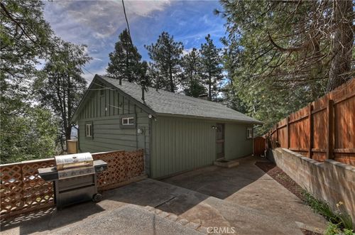 408 Hartman Cir, Cedarpines Park, CA, 92322-0126 | Card Image
