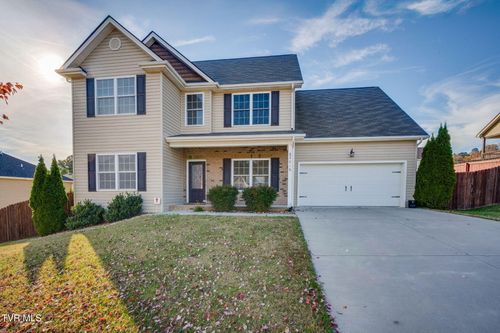 2016 Falling Leaf Dr, Kingsport, TN, 37664-5301 | Card Image