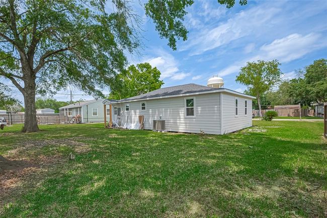 7406 Valeda Dr, House other with 3 bedrooms, 2 bathrooms and null parking in Deer Park TX | Image 26