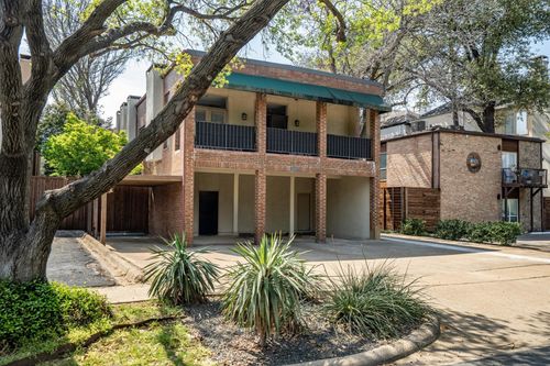 apt-b-4031 Holland Ave, Dallas, TX, 75219-3884 | Card Image