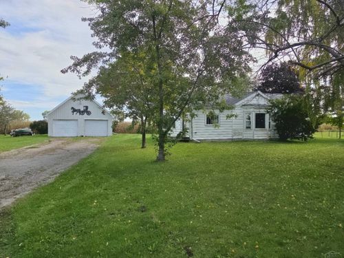 8775 East Road, Albee Township, MI, 48417 | Card Image