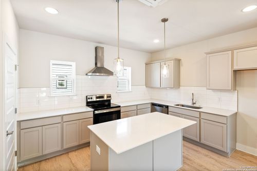 unit-1101-419 Ira Ave, San Antonio, TX, 78209-7112 | Card Image