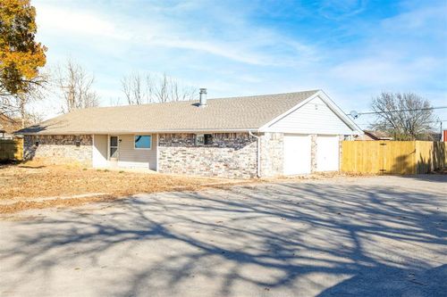 1319 N Cook, Cordell, OK, 73632-1801 | Card Image