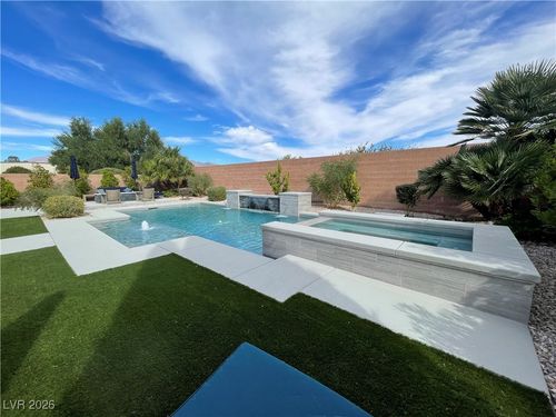 6630 Collingsworth St, Las Vegas, NV, 89131-2966 | Card Image