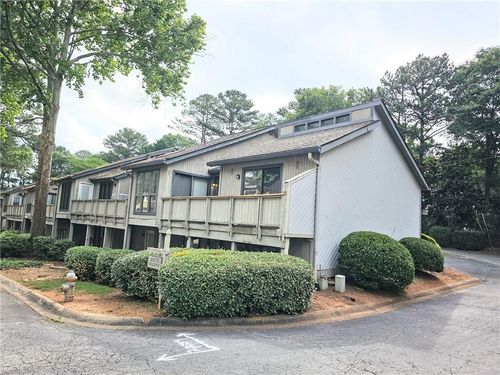 5025 Highland Club Dr, Marietta, GA, 30068-4621 | Card Image