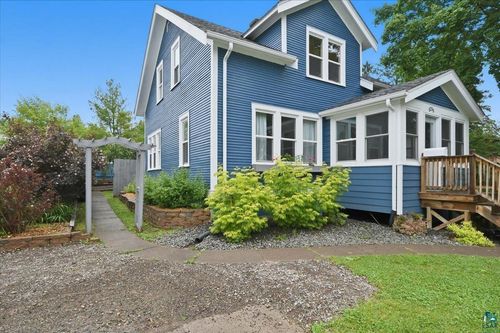 5215 Avondale St, Duluth, MN, 55804-1311 | Card Image