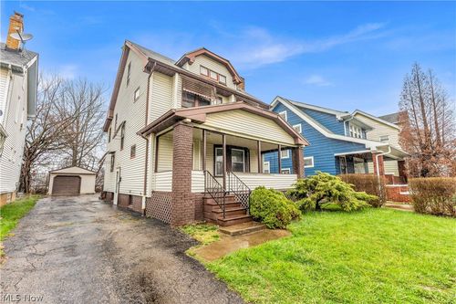 13409 S Parkway Dr, Garfield Heights, OH, 44105-6833 | Card Image