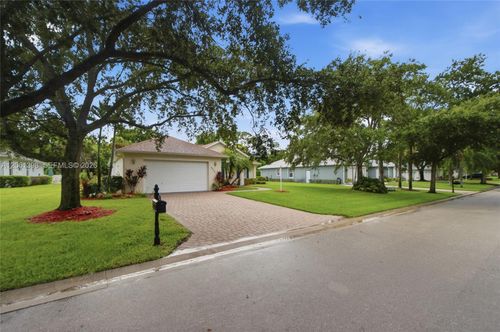 4025 Sw Chablis Street Sw, Vero Beach, FL, 32968 | Card Image
