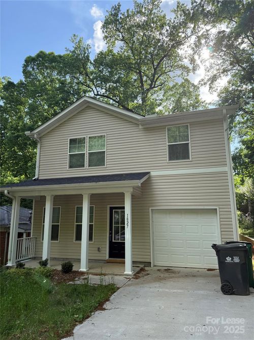 1827 Mcdonald St, Charlotte, NC, 28216-4454 | Card Image