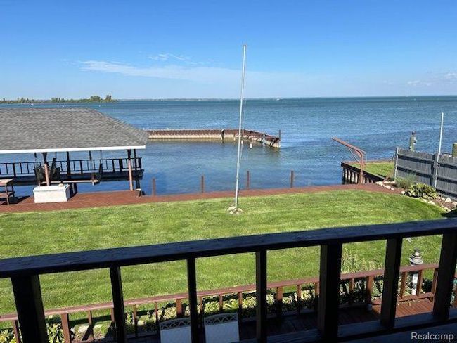32241 N River Rd, House other with 3 bedrooms, 2 bathrooms and null parking in Harrison Twp MI | Image 37