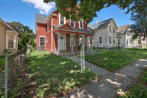 2024 Dixwell Street, Davenport, IA, 52802 | Card Image