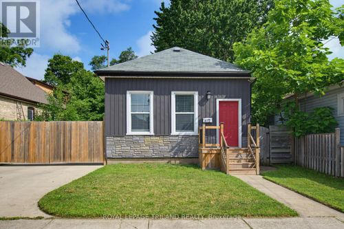 872 Stedwell St, London, ON, N5Z1L8 | Card Image