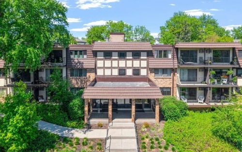 311-205 Barry Ave S, Wayzata, MN, 55391-1641 | Card Image
